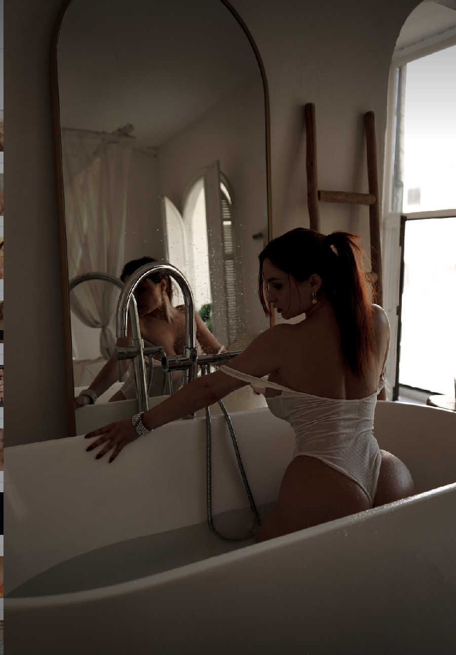 A playful frame from Miranda Faith nude — online in Bishkek