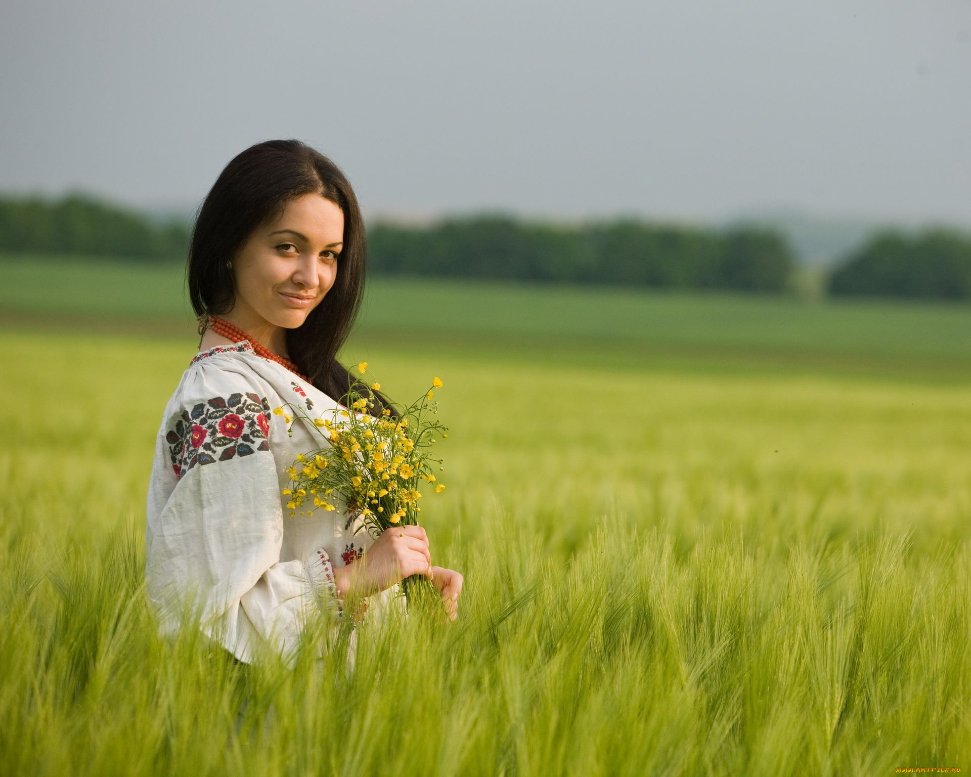 Women in Slavic costumes in Bishkek